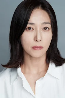 우아함에 숨겨진 잔인하고 강인한 카리스마, <늑대사냥> 장영남