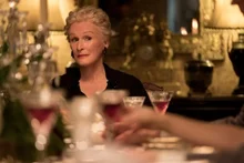 <웬즈데이>에 푹 빠졌어? 스릴 넘치는 고딕풍 추리 영화 추천