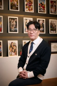 [인터뷰] 쌍천만 감독 <영웅> 윤제균 “<아바타2>랑 붙으니 밤에 잠이 안 오지만, 최상 캐스팅 확신”