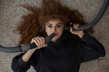 천재가 셋이면 걸작은 확정이다? 비릿한 농담의 블랙코미디 <크레이지 컴페티션>