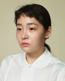 <친절한 금자씨> 등 유명 포스터는 다 이 작가 작품? 90년대와 2000년대 한국영화 포스터계 대부