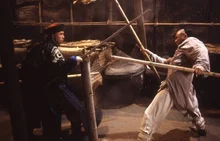 아저씨가 그 스타죠? 이제는 아냐&hellip; 구설수 오른 왕년 액션 스타 2인