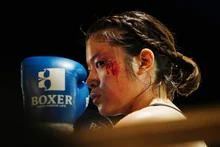 <너의 눈을 들여다보면> 헤매고 실패할지언정 팔다리를 내뻗는 청춘이여