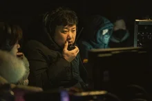 [인터뷰] 〈황야〉 허명행 감독 “마동석과의 팔씨름, 한 번도 이긴 적 없어”