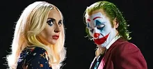 〈조커 폴리 아 되〉 호아킨 피닉스와 레이디 가가가 얼굴을 맞댄 새 이미지 공개