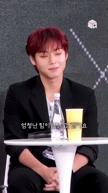 배우 '박지훈'은 이런 사람입니다! 홍경 배우의 칭찬 폭격 [약한영웅 Class 1]| BIFF 2022