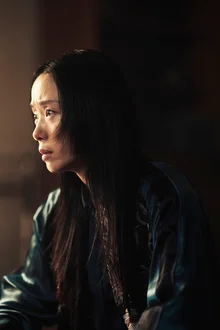 “투명 인간에 가까웠던 한 인간의 분투기” 전도연의 새로운 얼굴 〈리볼버〉