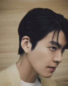 [인터뷰] 배우의 매력이 극을 이끌어가는 영화 〈무도실무관〉의 주인공, 김우빈