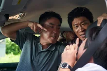 '화살촉은 뾰족하게, 이야기는 뭉툭하게' 〈아마존 활명수〉 리뷰 및 기자간담회 현장