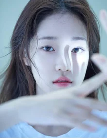 청량한 여름이 어울리는 라이징 스타 노윤서의 작품들