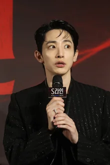 イ・スヒョク、スジと会うのか.. ドラマ『ハーレムの男たち』を前向きに検討中