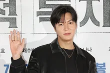 [On-Site Photo] Lee Min-ho Poses at the Press Conference for the Movie 'All-Knowing Reader's Perspective'!