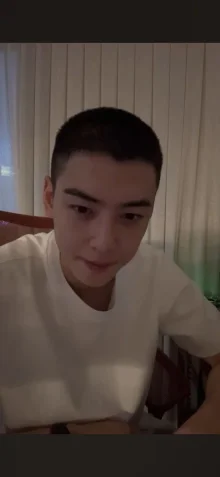 「2-3歲後最短的頭髮」車銀優，今天現役入伍... 粉絲面前最後的告別「淚水成海」