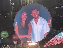 梅西夫婦，捕捉到酷玩樂隊的「親吻鏡頭」，克里斯·馬丁即興演唱「歷史最佳運動員」...680萬個讚