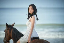 Netflixシリーズ『エマ』、4人のキャラクタースチル公開！