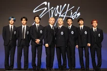 Stray Kids 連續八週登上 Billboard 榜首的成就，感謝粉絲成為我們的指引