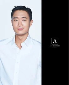 趙宇鎮，與艾斯工廠簽訂專屬合約