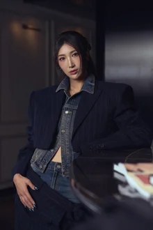 EJAE, Nominated for Grammy Award: 