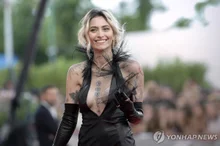 パリス・ジャクソン、父マイケル・ジャクソンの娘、過去の薬物使用による「鼻中隔穿孔」を告白「みんな、薬はやめて」