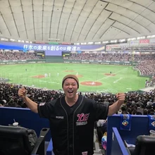 [Photo&] Jeon Hyun-moo, Cheering at the Japan-Korea Match in Tokyo Dome! Spring & Fall Direct Viewing in a Row