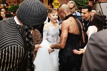 アリアナ・グランデを襲った男性、シンガポールの裁判所で懲役9日を宣告