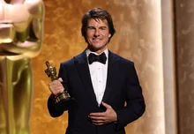 Tom Cruise Wins Academy Honorary Award, Receiving His First Oscar Trophy After 44 Years