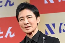 70歳の現役アイドル、郷ひろみが16歳でデビューした際の「ルイ・ヴィトンの贈り物」伝説を公開