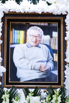 The Late Lee Soon-jae Receives the Gold Medal of Culture... The Nation Recognizes His 70-Year Acting Career