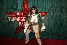 《河谷鎮》KJ 阿帕，震驚的「假髮」表演... 梅西遊行撕裂的「幻想先生」的身份是什麼？