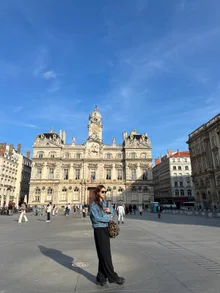 [フォト&] シン・セギョン、パリでの1ヶ月生活の近況が話題