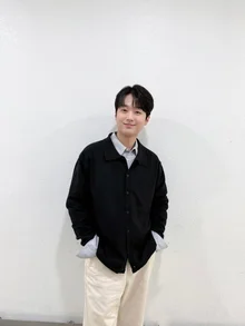 [Photo&] Lee Chan-won Completes a Dandy Style at the Filming Site