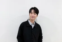 [Photo&] Lee Chan-won Completes a Dandy Style at the Filming Site