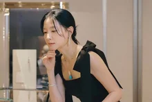 [Photo &] Lee Young-ae Showcases Timeless Elegance at Shinsegae Department Store Event