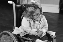 『ディフレント・ストロークス』メラニー・ワトソン死去... 障害演技『ガラスの天井』を破った先駆者