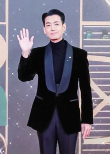 정경호, '불혹하는 로맨스' 주연 낙점…'믿보배'의 갱년기 앵커 변신