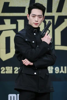 서강준 〈언더커버 하이스쿨〉 출연, 교복 입고 3년 만에 드라마 복귀