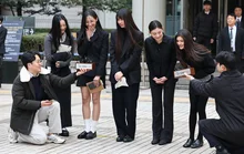 뉴진스, 활동 잠정 중단 선언…