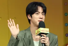 BTS 진, 첫 솔로 팬 콘서트 투어 개최