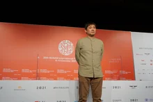 하마구치 류스케, 파리에서 신작 준비 중…오카모토 타오, 비르지니 에피라 출연