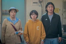 장기이식으로 초능력 얻은 평범한 소시민 히어로들의 코믹 액션 영화 〈하이파이브〉