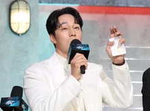 소지섭, 13년 만에 액션 느와르 〈광장〉으로 복귀…