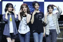 QWER, 세번째 미니앨범으로 '성장 서사' 완성시킨다… 발매 기념 쇼케이스 현장