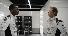 흥행 시동 걸었다! 브래드 피트 주연 〈F1 더 무비〉 개봉일 10만 예매 돌파