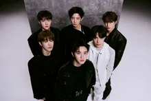 EXO，於更現代首爾開設正規第八張專輯快閃店「REVERXE THE WORLD」
