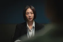 살인자인가 구원자인가, 려운X성동일X금새록 ‘블러디 플라워’ 보도스틸 공개!