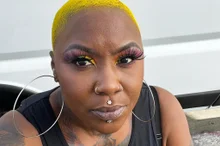 「街頭天使，成為星星」... 'Beauty 2 the Streetz' 雪莉·雷恩斯去世