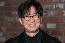 『王と住む男』チャン・ハンジュン監督 ② 「パク・ジフンは人間的にも独特な魅力がある…ユ・ヘジンは国民俳優ソン・ガンホ級のワンマンショー演技力」