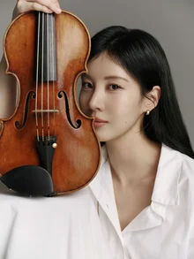 Seohyun of Girls' Generation Makes Violinist Debut... Performing 'Czardas' with the Solo Philharmonic Orchestra at Lotte Concert Hall in March