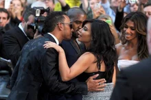 「10年友誼變成愛情？」... 金卡達夏恩♥路易斯漢米爾頓，在巴黎發出『粉紅信號』