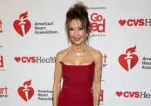 「心臓が止まりそうだった」... 79歳のスーザン・ルチ、回顧録『ラ・ルチ』で帰還した伝説